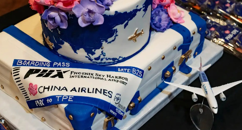 China Airlines Phoenix cake