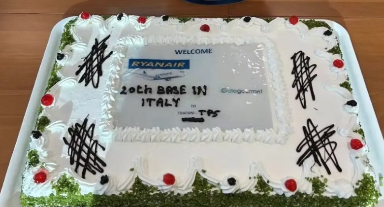 Ryanair cake